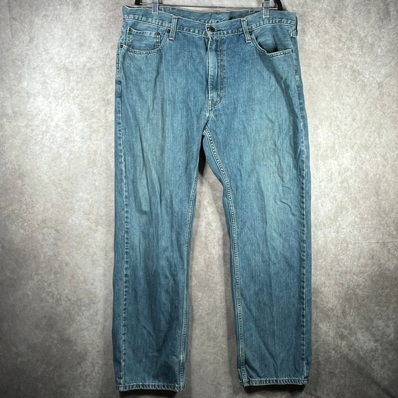 Levi's 559 Jeans Mens Size 40X32 Blue Medium Wash Denim Straight Pockets Casual - Picture 1 of 12